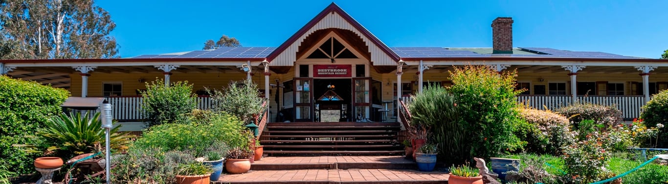 Bestbrook Mountain Farmstay in Tregony, QLD