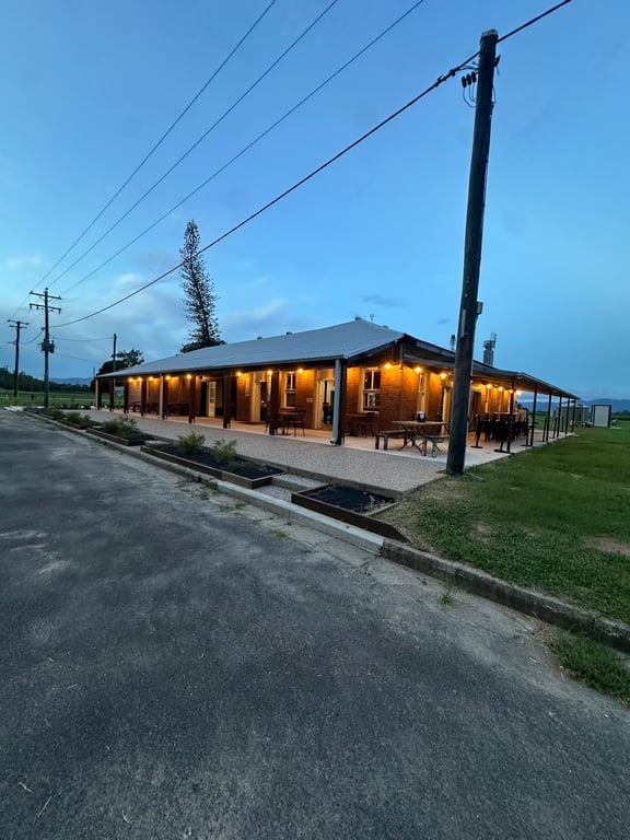 Cloakey's in Long Pocket, QLD