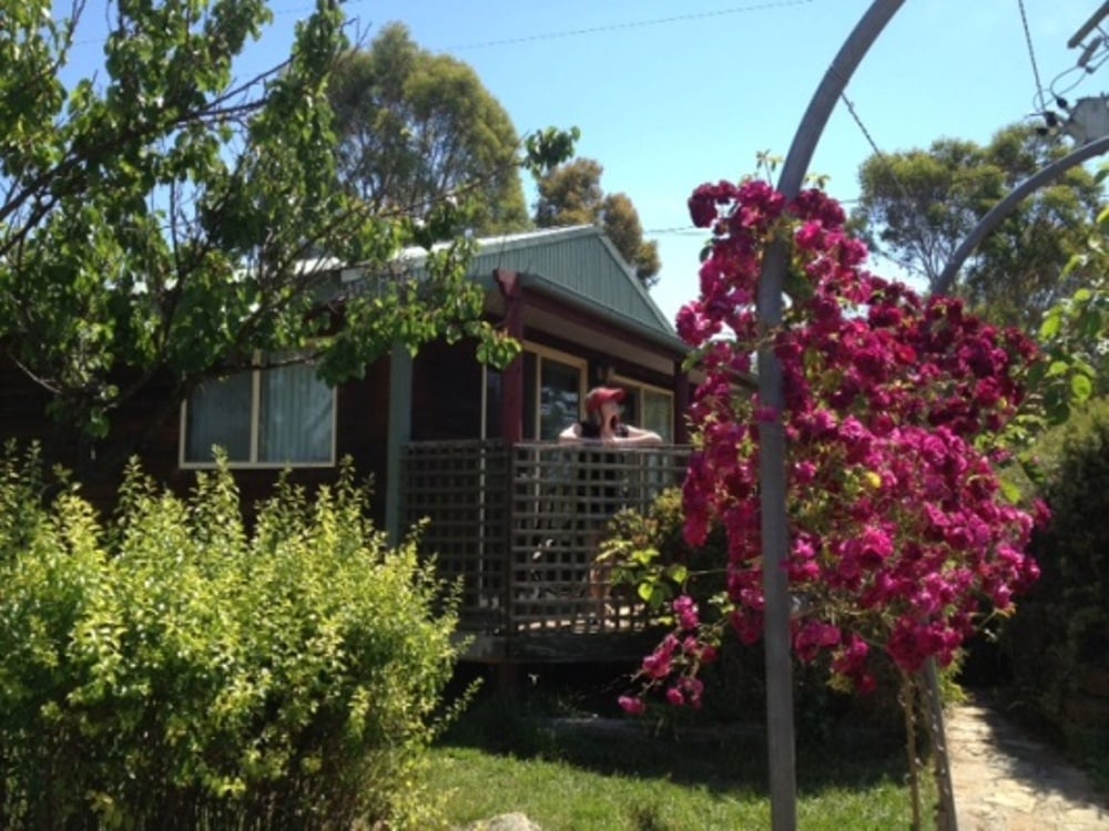 Guy's Cross Farm Cottage in Carwoola, NSW