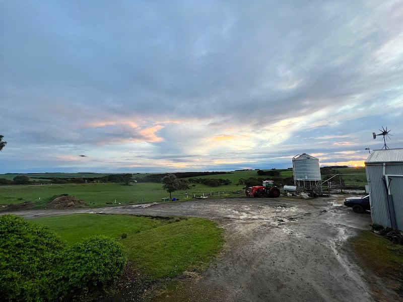 Macka’s Farm Lodge in Princetown, VIC