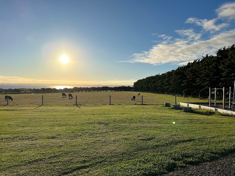 Omaru Farm Stay, Store & Cafe in Ventnor, VIC